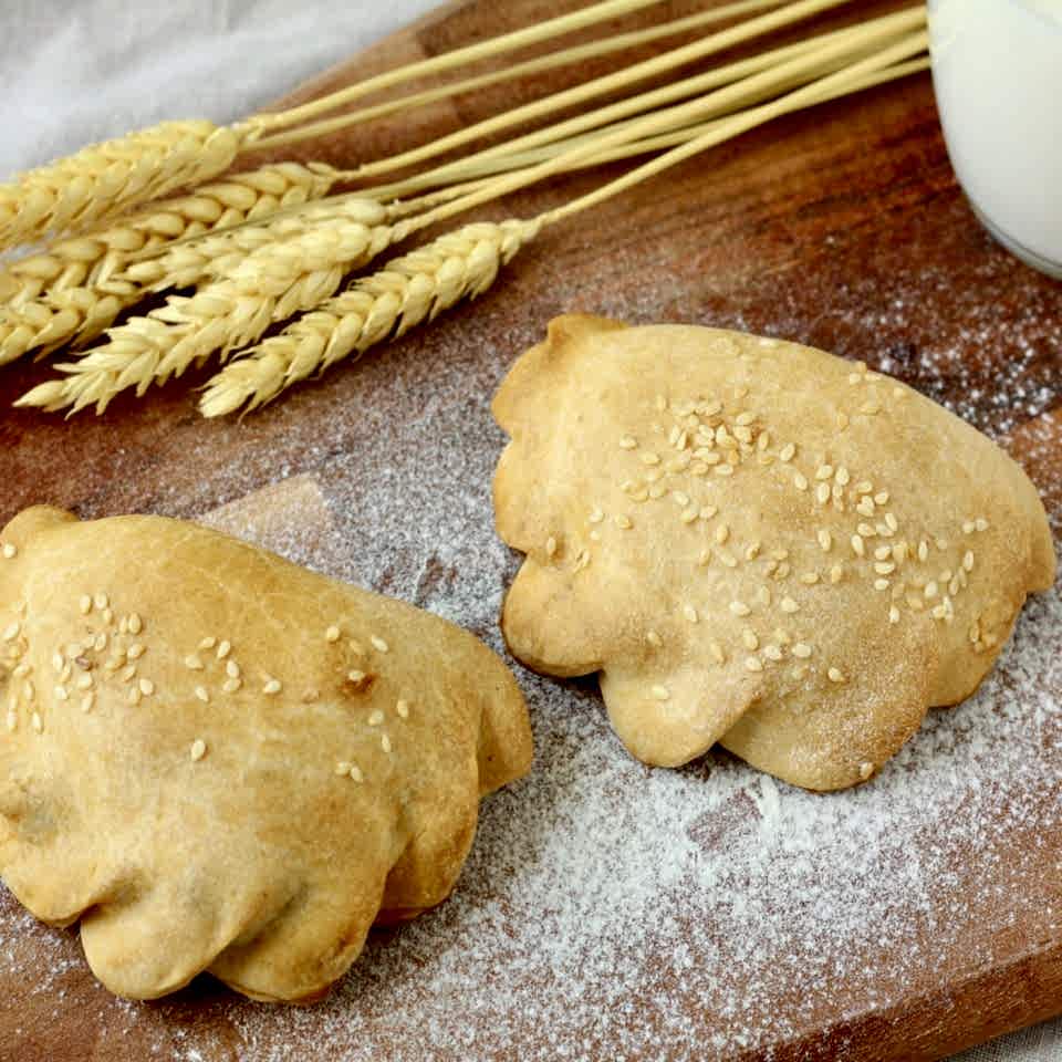 Кармашек с сыром и вялеными помидорами Кармашек с сыром и вялеными помидорами