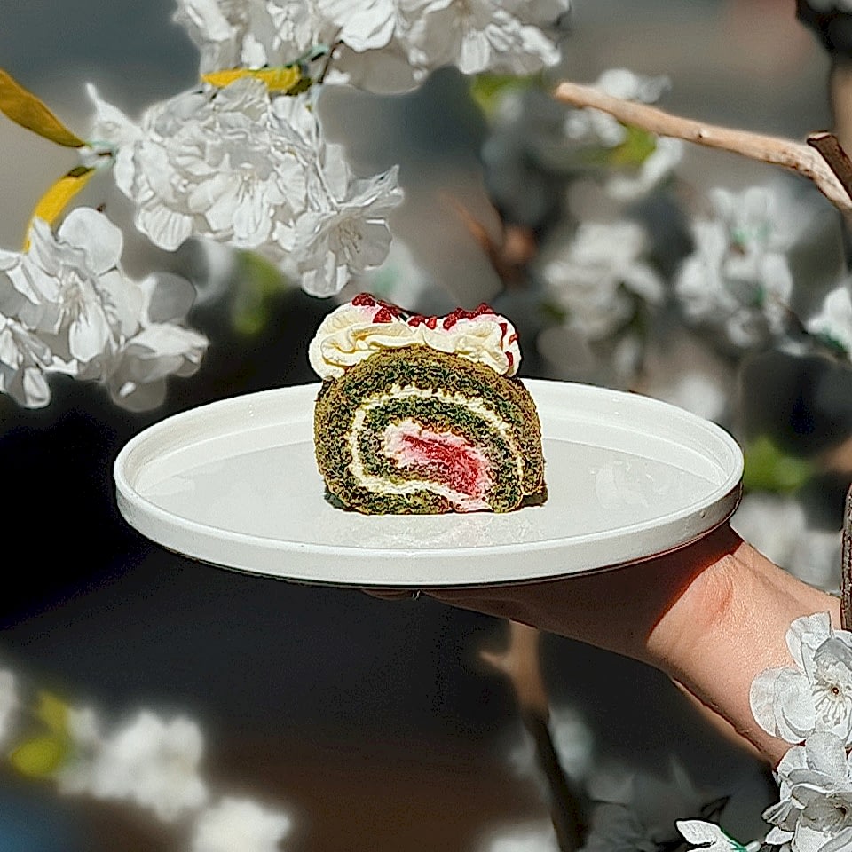 Рулет шпинатный с малиной БЕЗ САХАРА