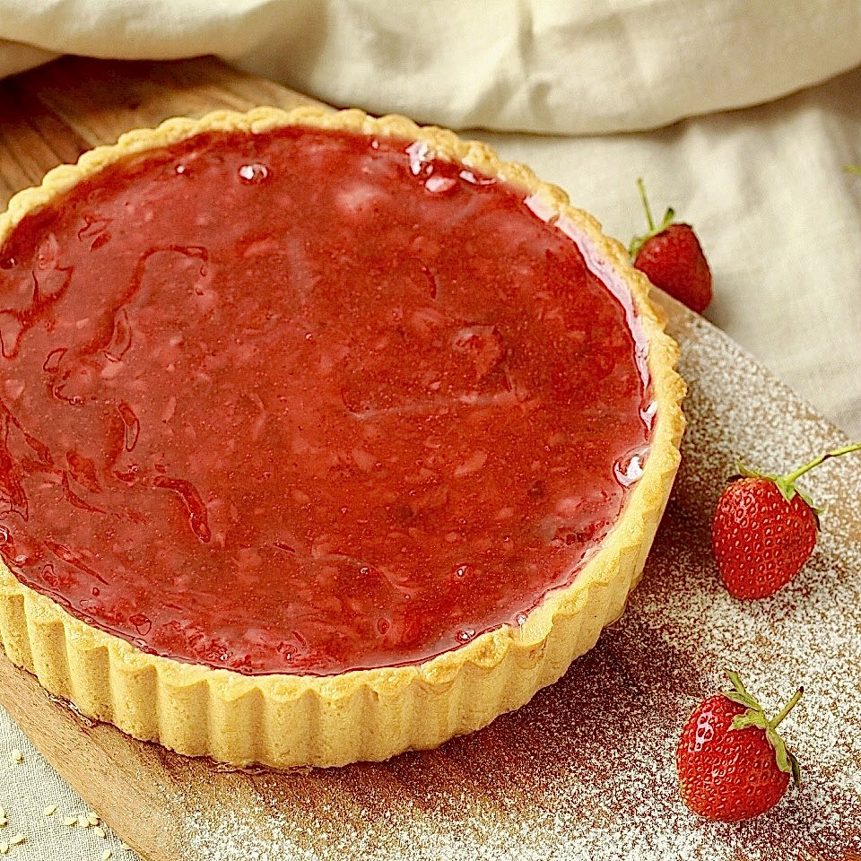 Тарт творожный с клубникой